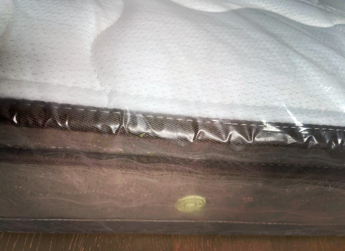 喜临门获得外观设计专利授权：“床垫（XLS发财垫-X-LTT-1）”