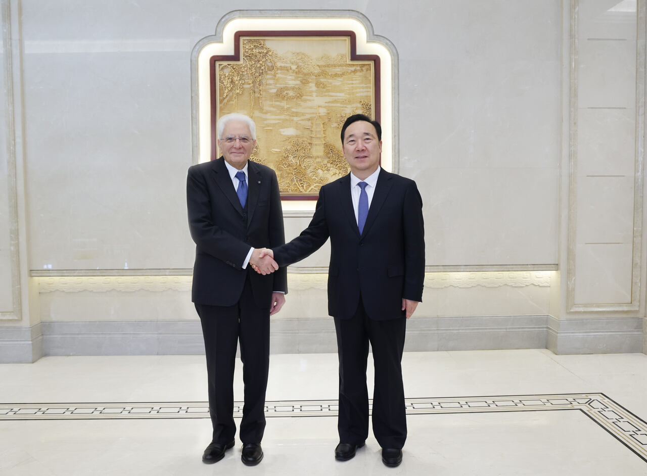 吕瑞浩公参会见非盟委员会会议管理司司长纳哈