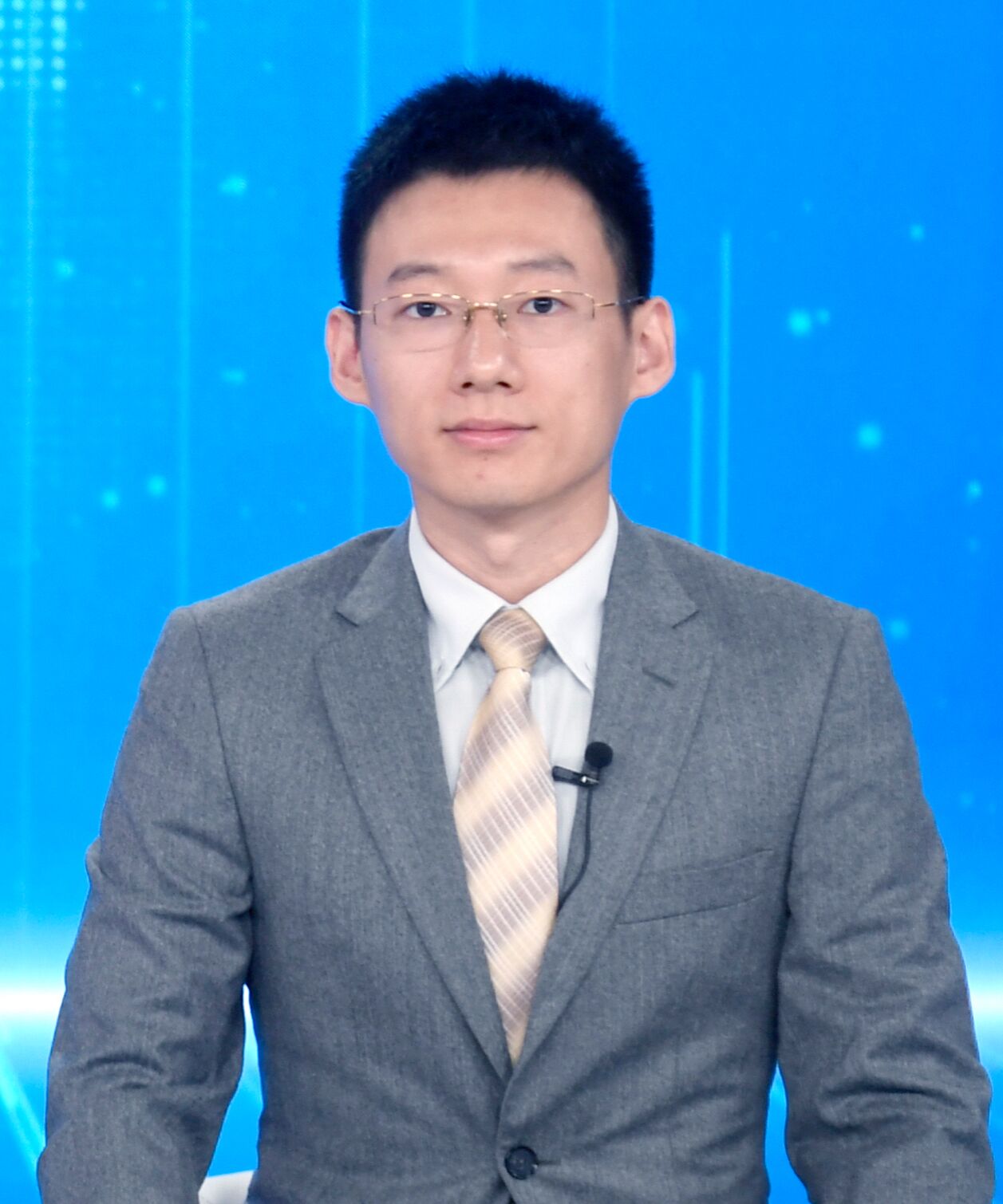 羚锐制药2024年净利7.23亿增长27%：董秘冯国鑫薪酬95.96万涨薪5700元