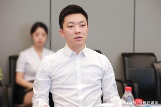 亚厦股份获得发明专利授权：“一种墙板调节支撑件”