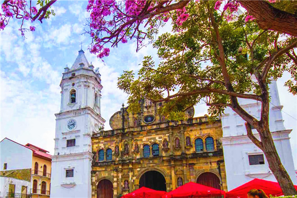 改善治安、简化编制以及堕胎合法化成智利民调关注焦点