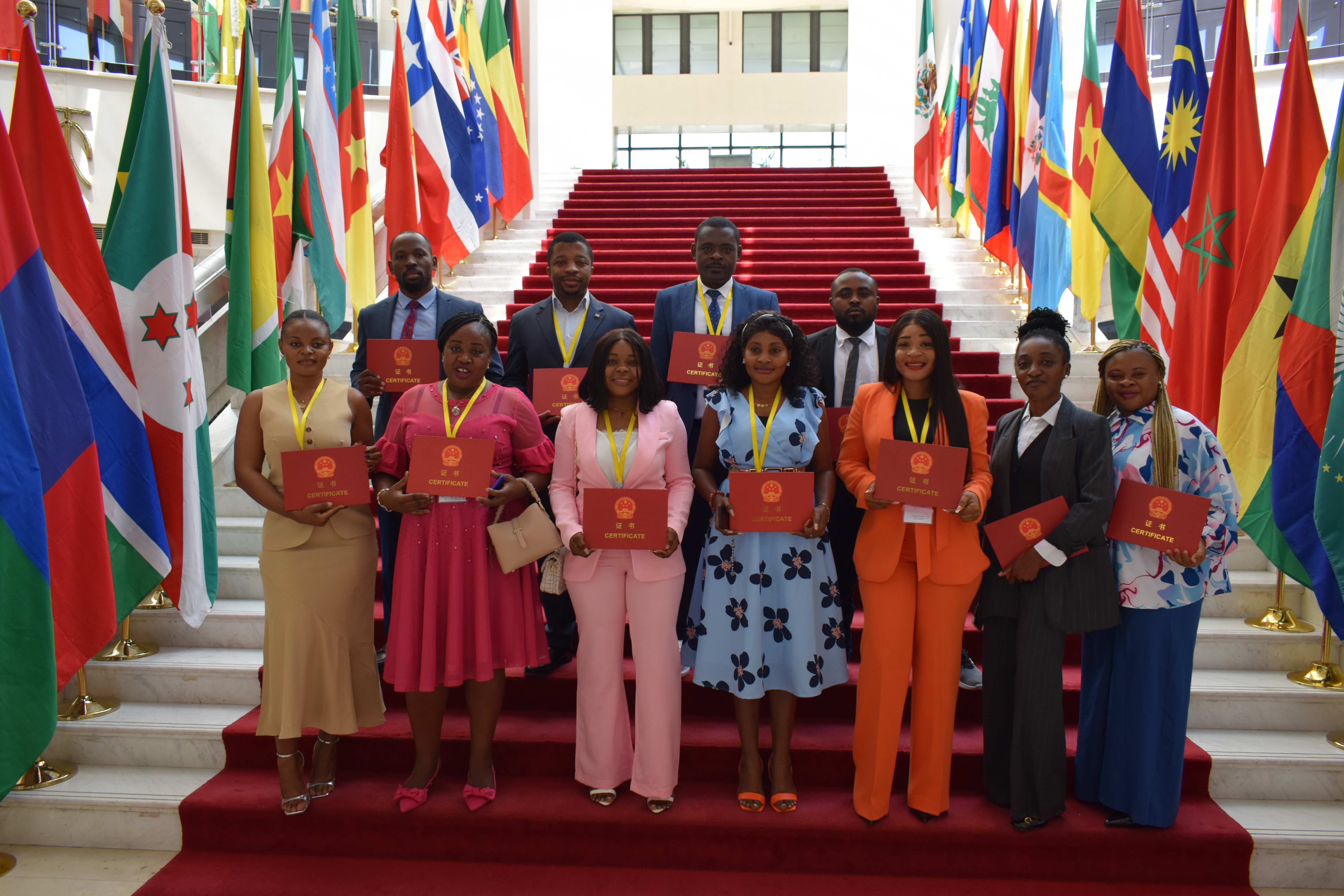 吕瑞浩公参出席非盟援外培训学员行前会