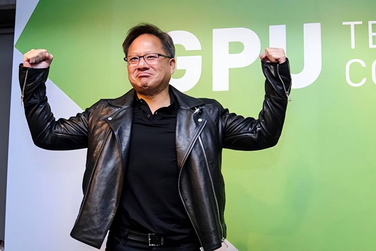 英伟达持续上涨 黄仁勋高位套现 身家高达1500亿美元