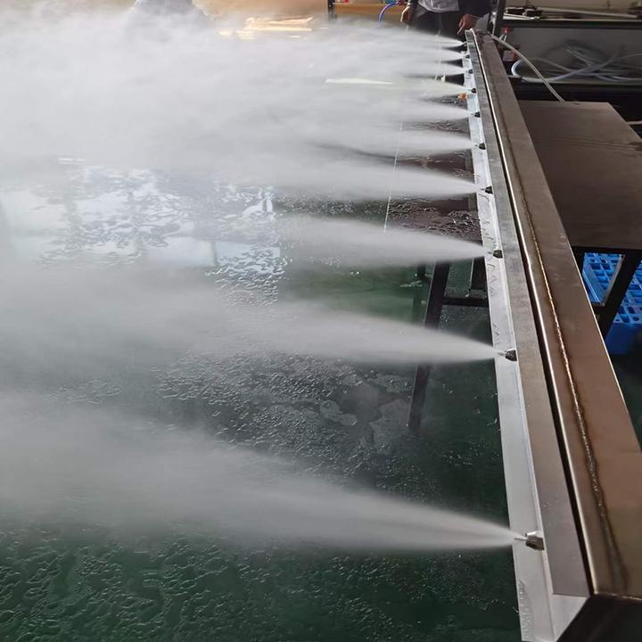 新凤鸣获得实用新型专利授权：“一种输煤倾角皮带返程粘料清理装置”