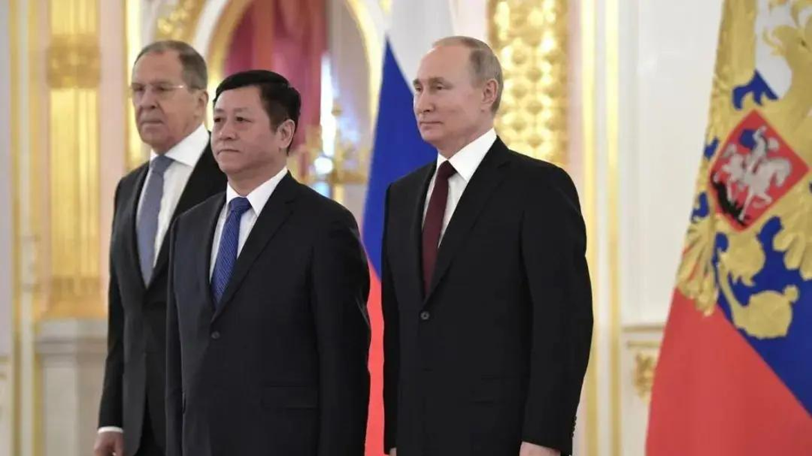 哈萨克斯坦国家石油天然气公司发行12.5亿元首笔离岸人民币债券