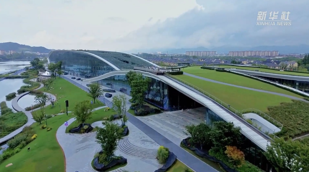 富春染织披露总额3000万元的对外担保，被担保方为湖北富春染织有限公司