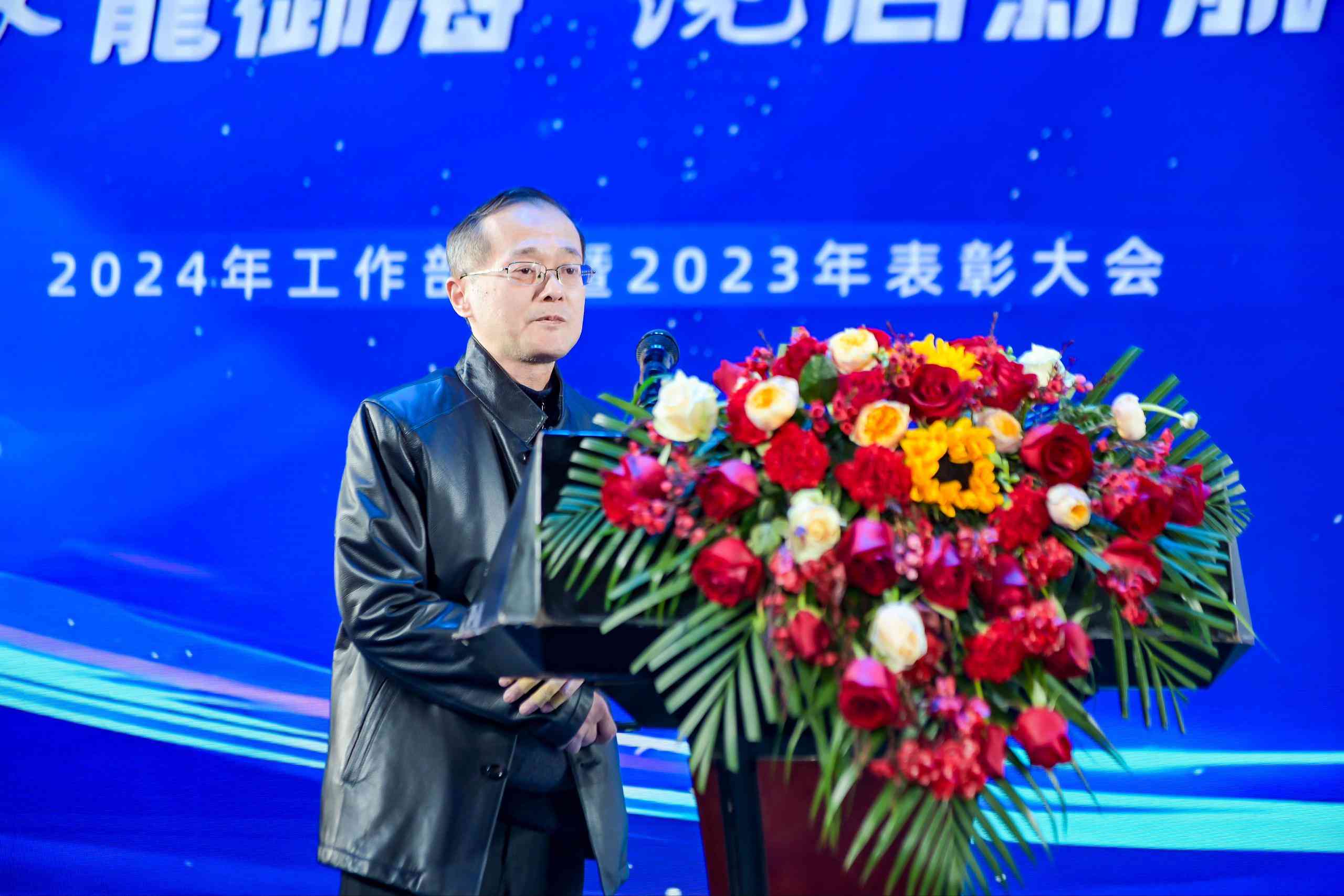 长缆科技：公司已分阶段启动境外生产基地建设的前期筹备工作