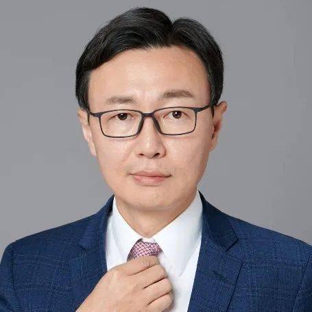 招商银行获得外观设计专利授权:“用于电子设备的银行信息和数据展示及控制图形用户界面”